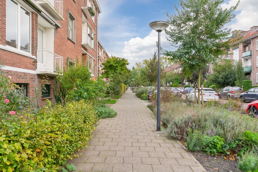 Photo 7 of Moddermanstraat 6