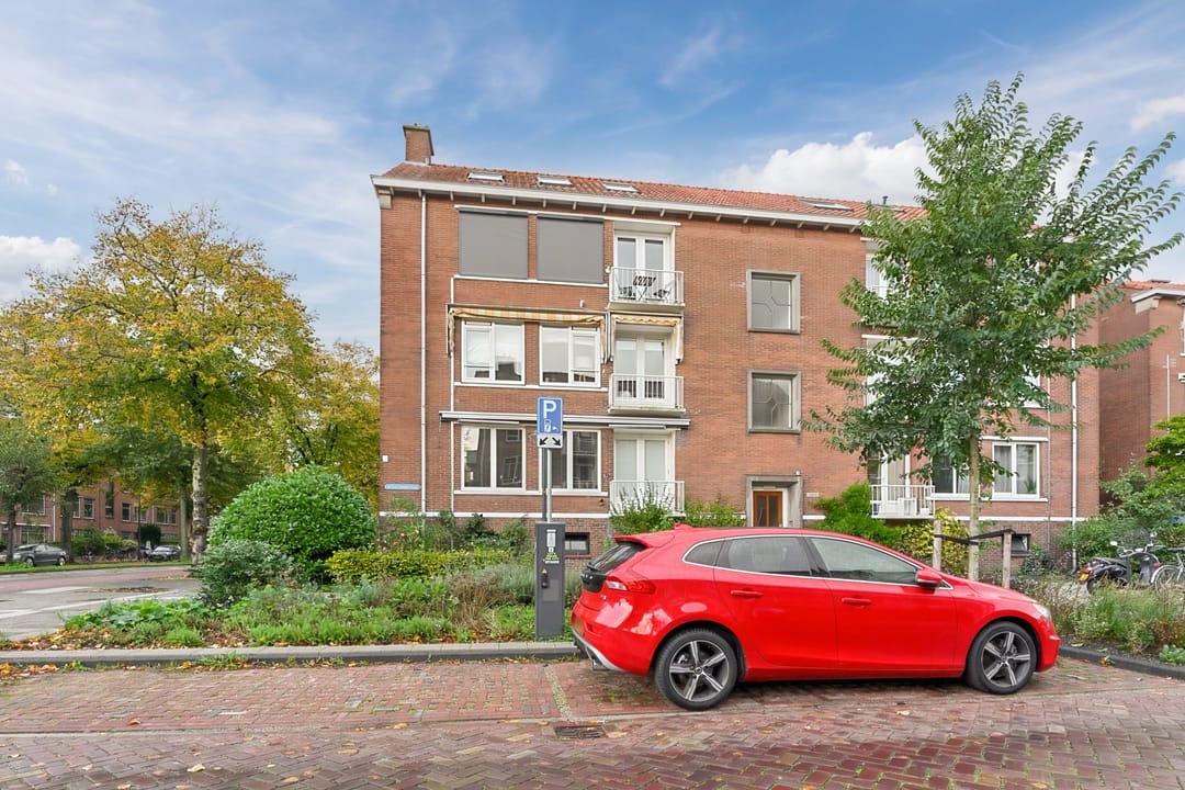 Photo 41 of Moddermanstraat 6
