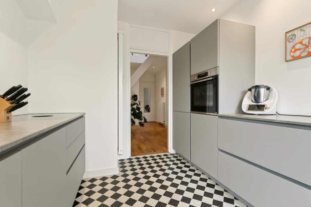 Photo 17 of Moddermanstraat 6