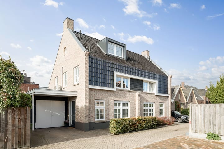 Photo 4 of Sikkestraat 1