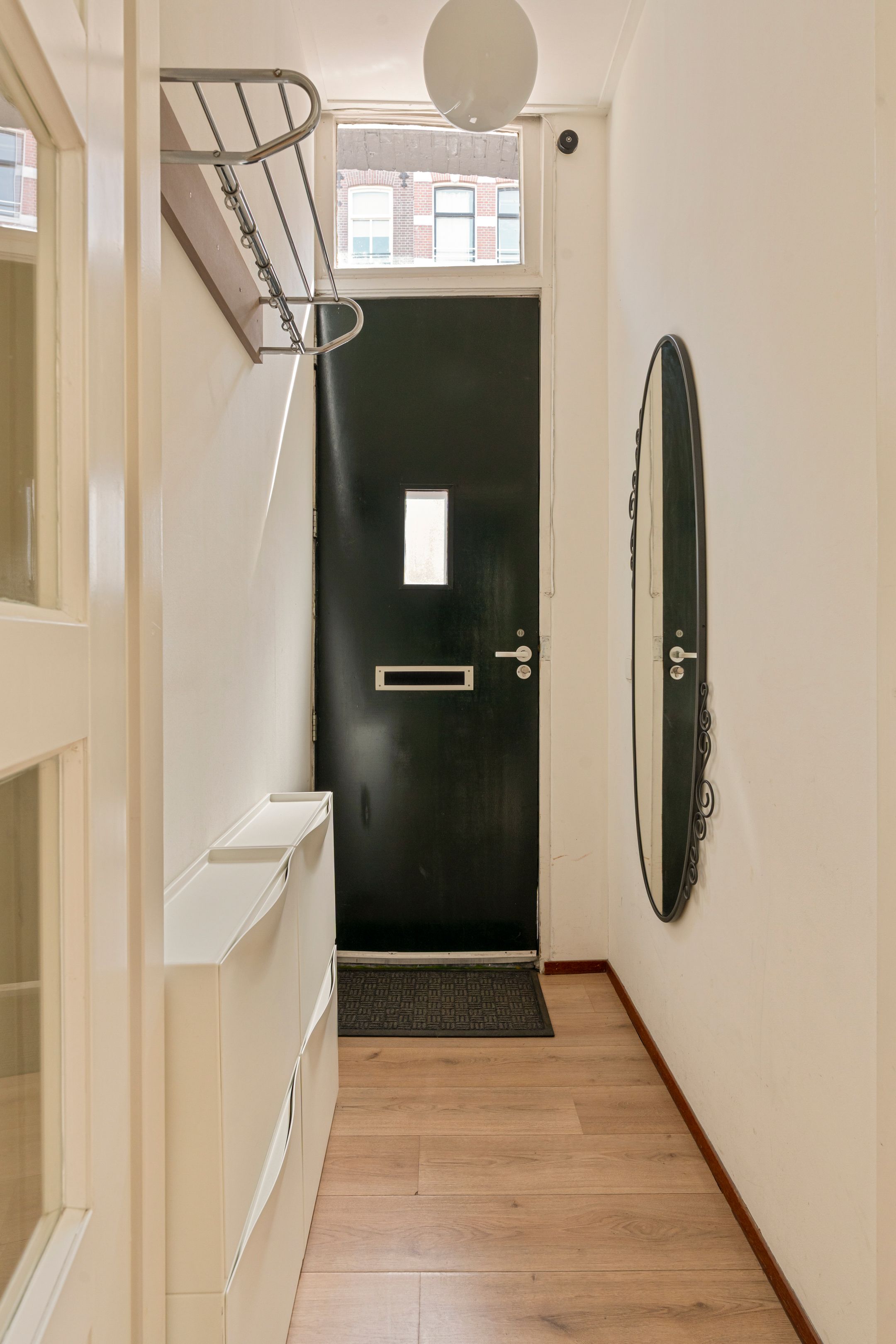 Photo 6 of Gerard Doustraat 1-DH