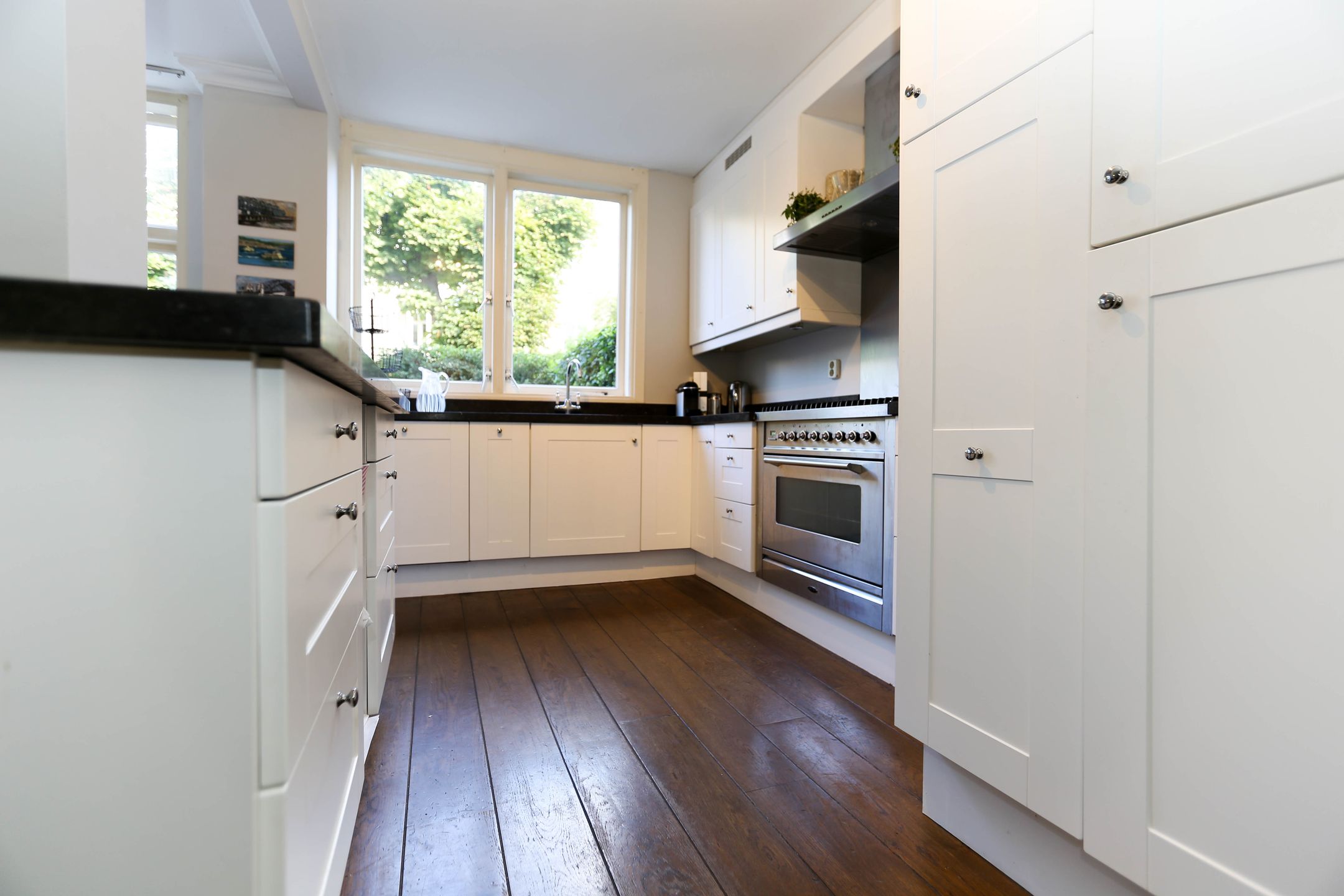 Photo 12 of Riouwstraat 200
