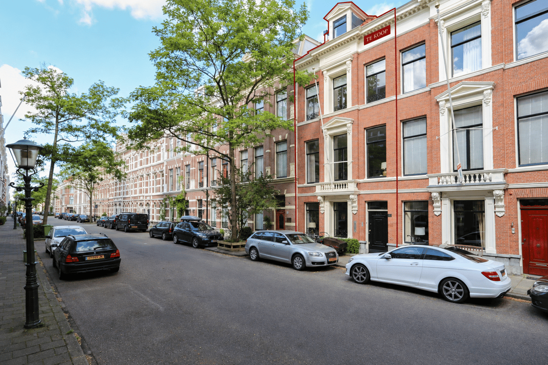 Photo 1 of Riouwstraat 200