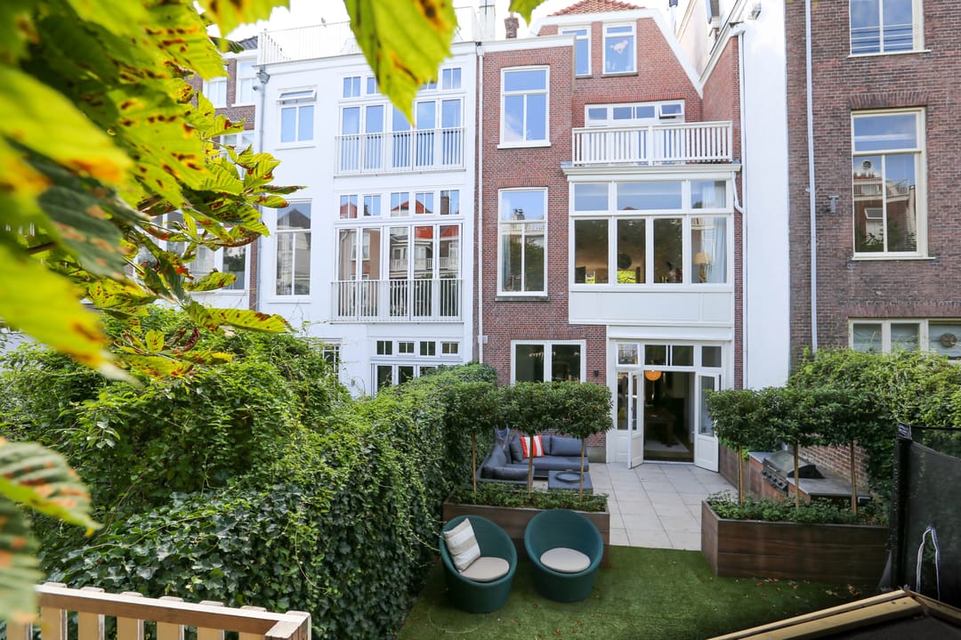 Photo 43 of Riouwstraat 200