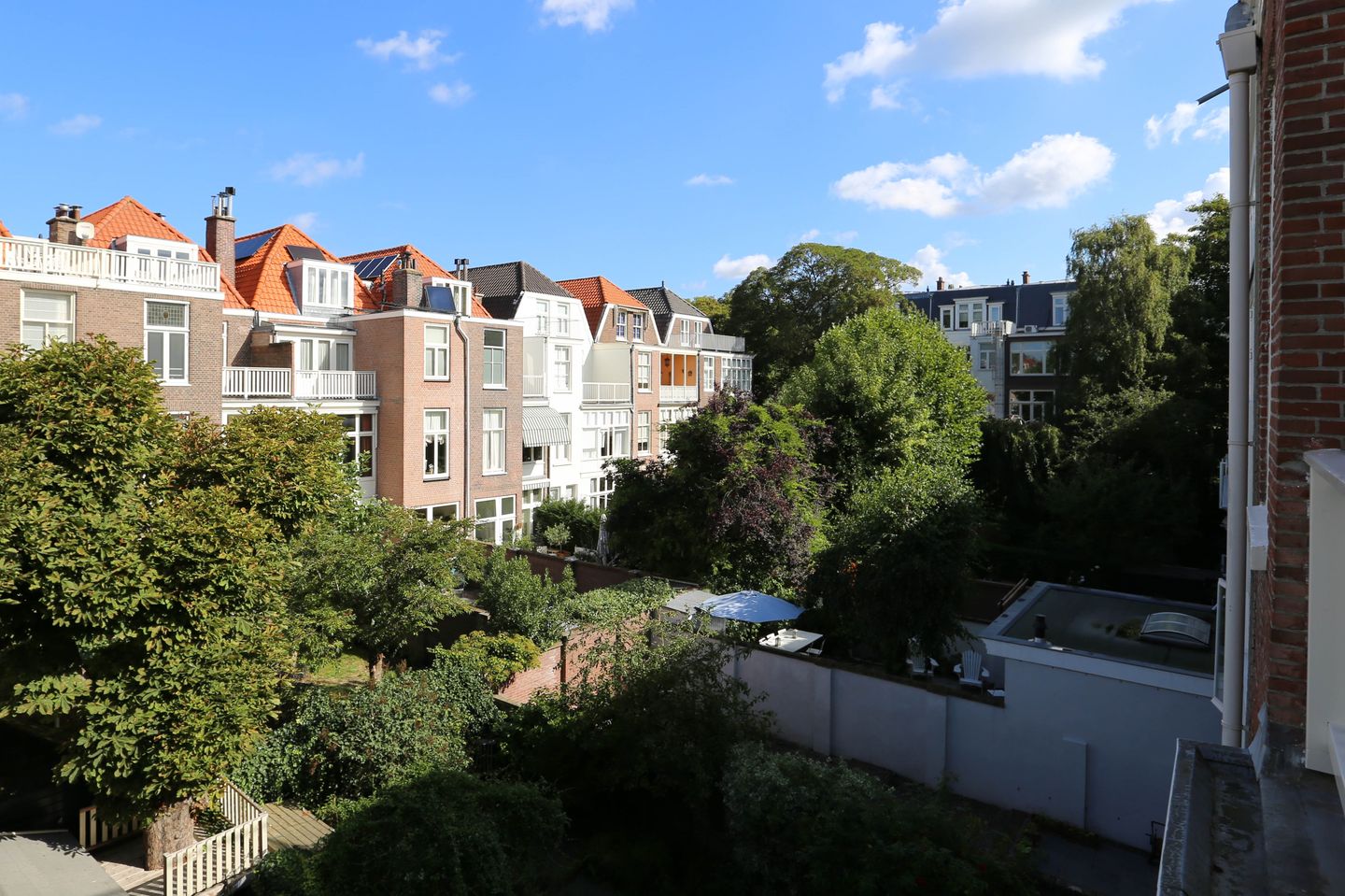 Photo 29 of Riouwstraat 200