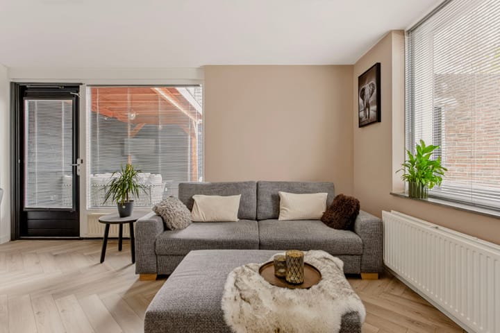 Photo 3 of Zevenblad 7