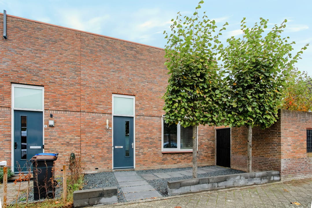 Photo 2 of Zevenblad 7