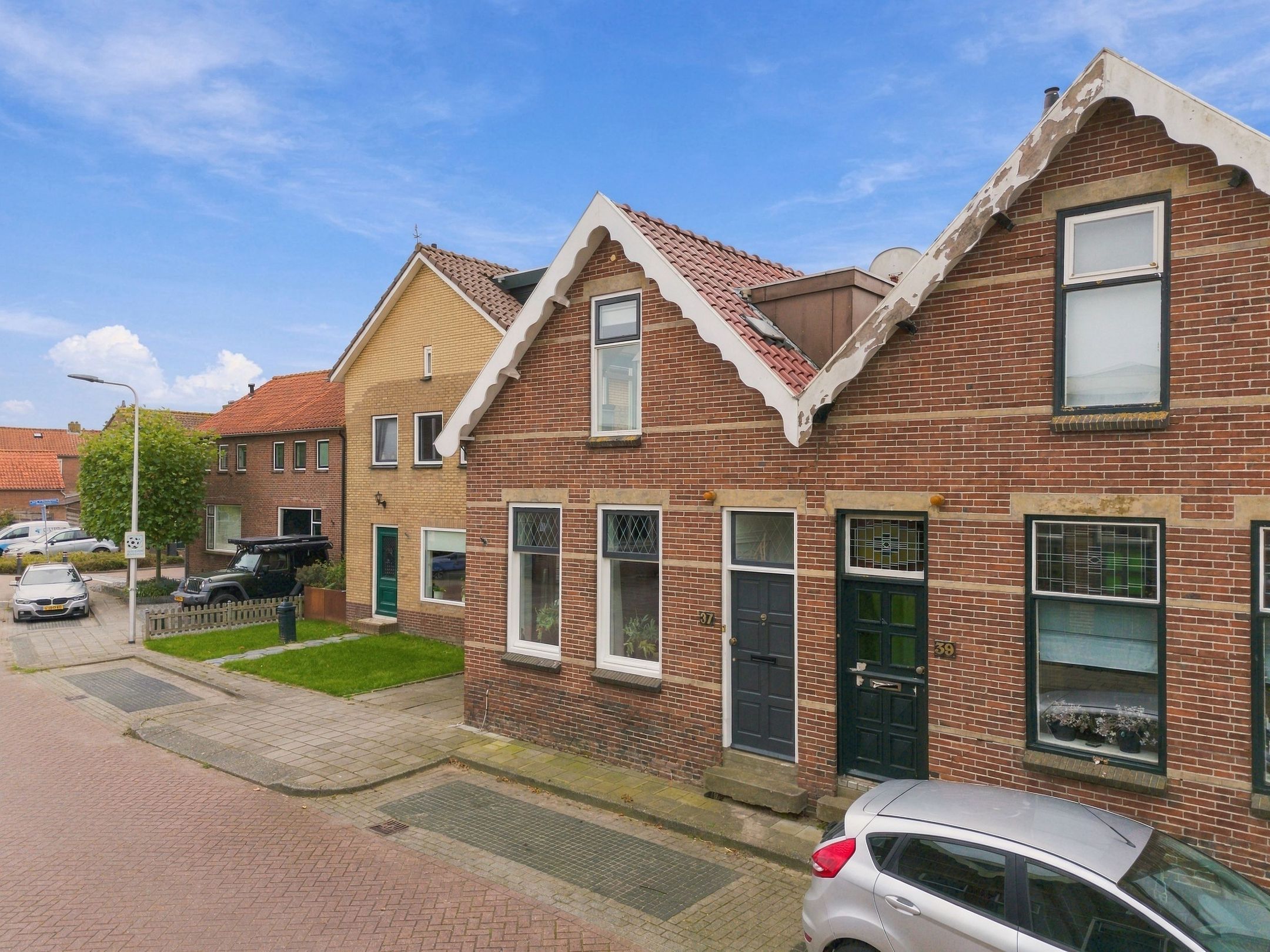 Photo 39 of Burgemeester Doormanstraat 37