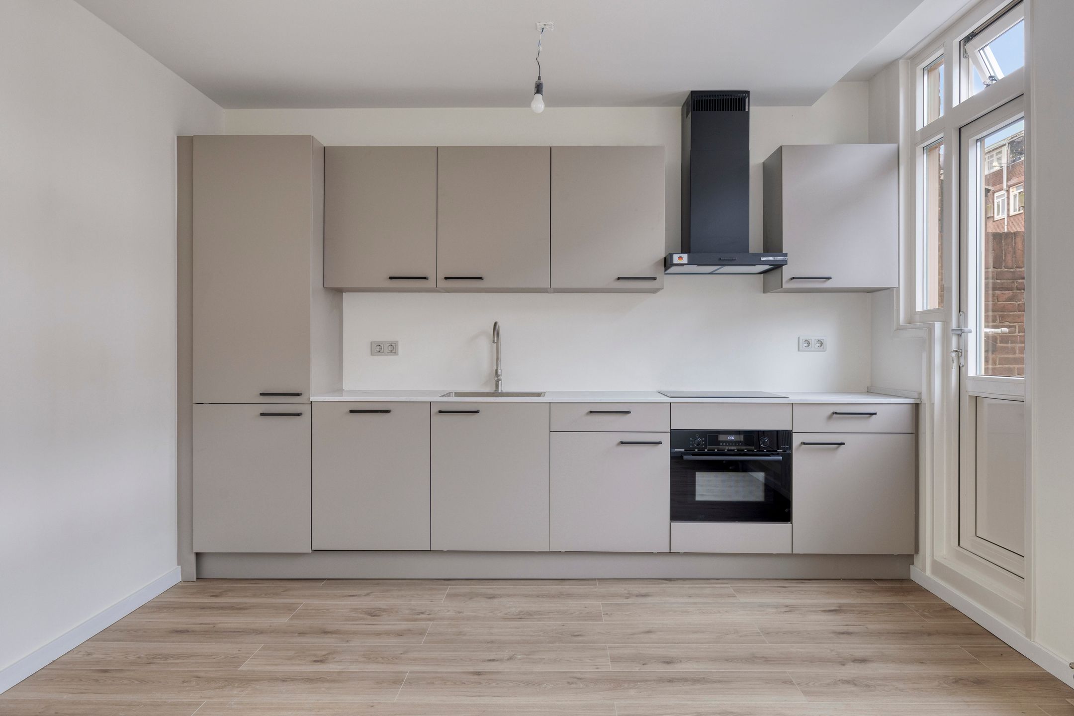 Photo 3 of Marconistraat 23-A