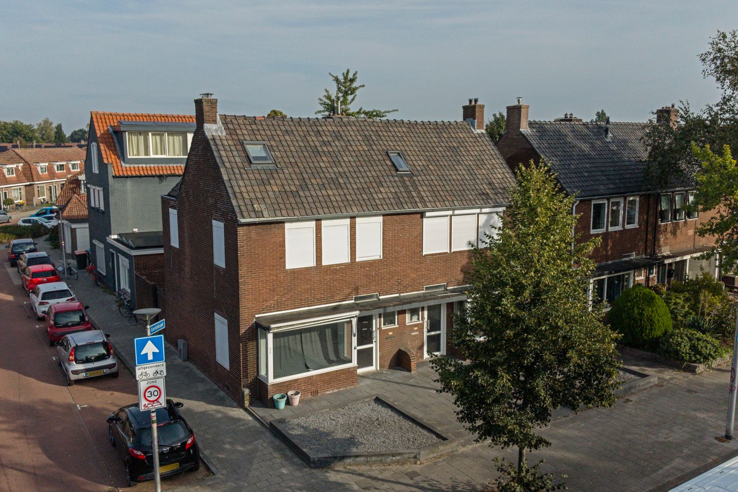 View photo 2 of Haaksbergerstraat 576-578