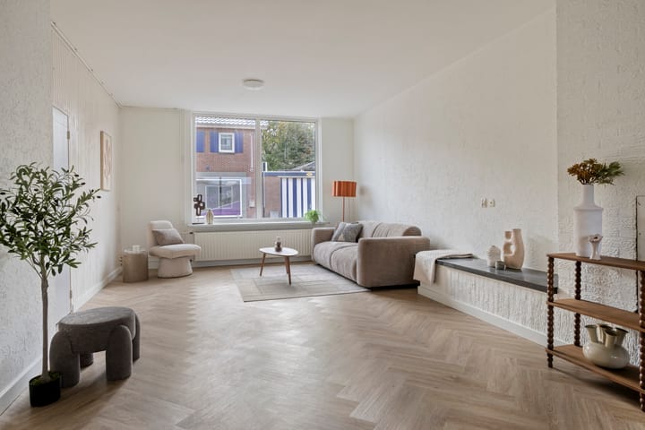 Photo 2 of Brugstraat 1