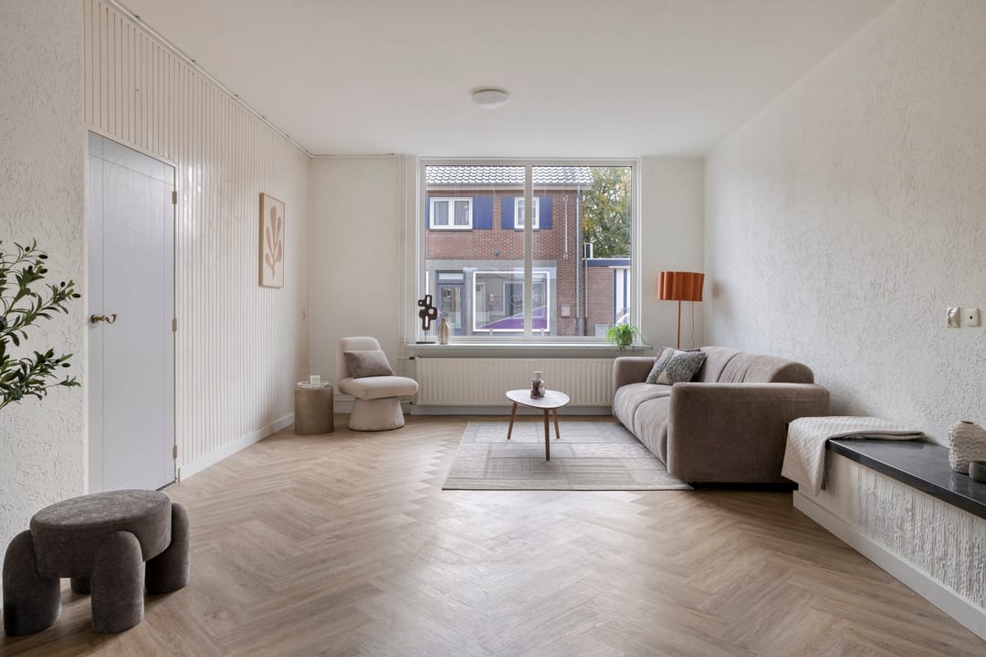 Photo 8 of Brugstraat 1