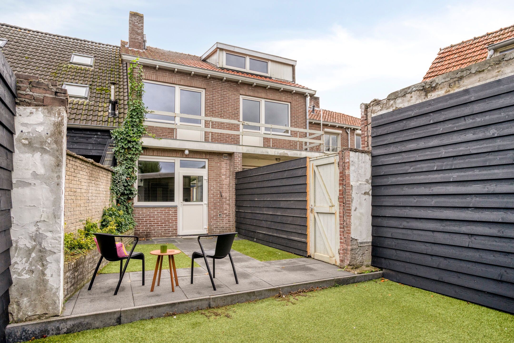 Photo 39 of Brugstraat 1