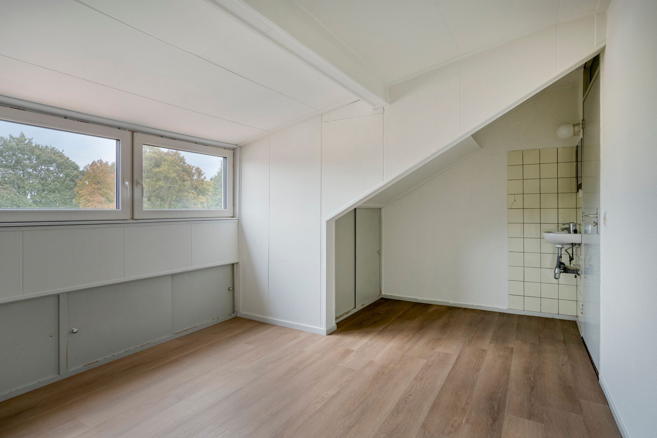 Photo 36 of Brugstraat 1