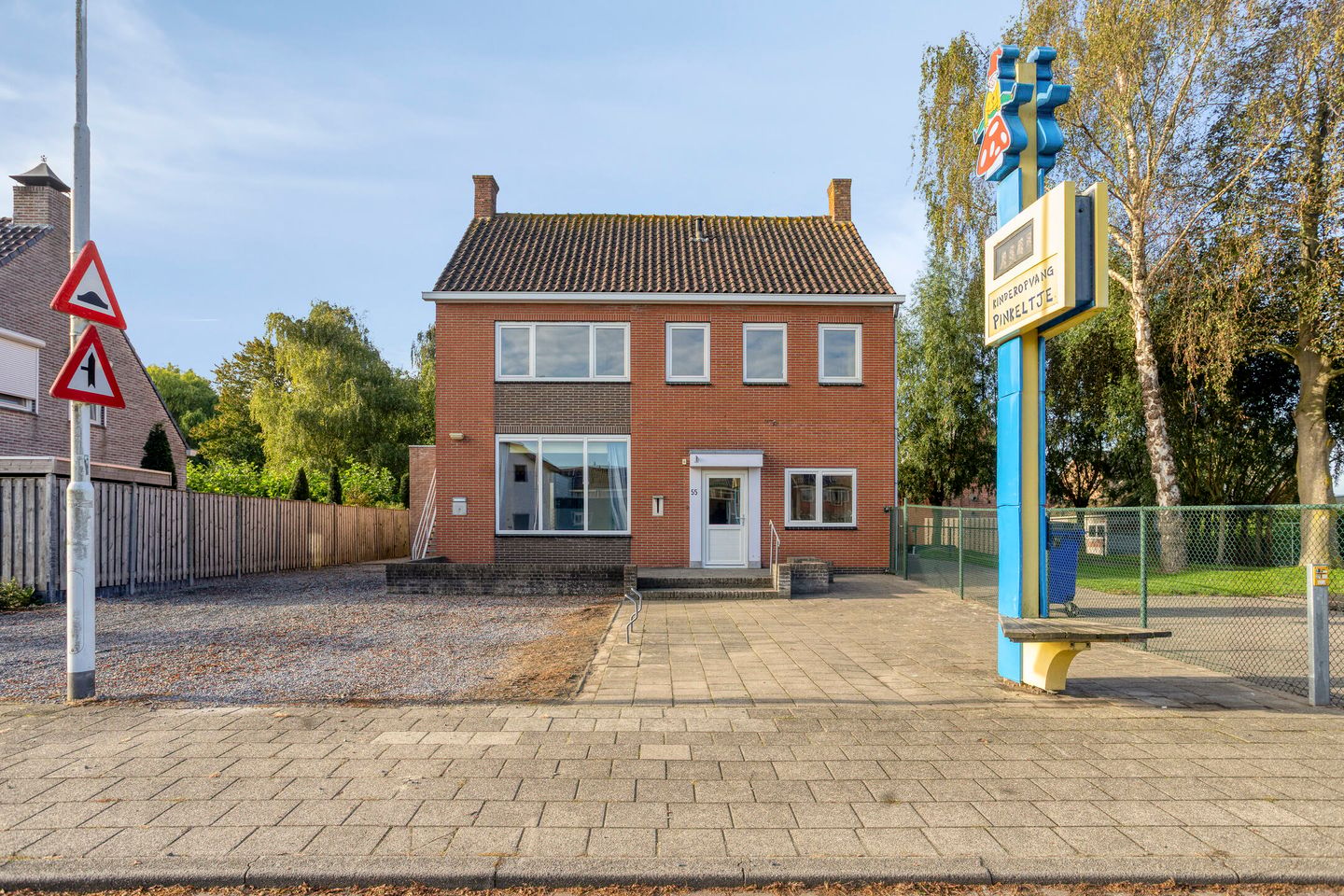 View photo 1 of Bossestraat 55