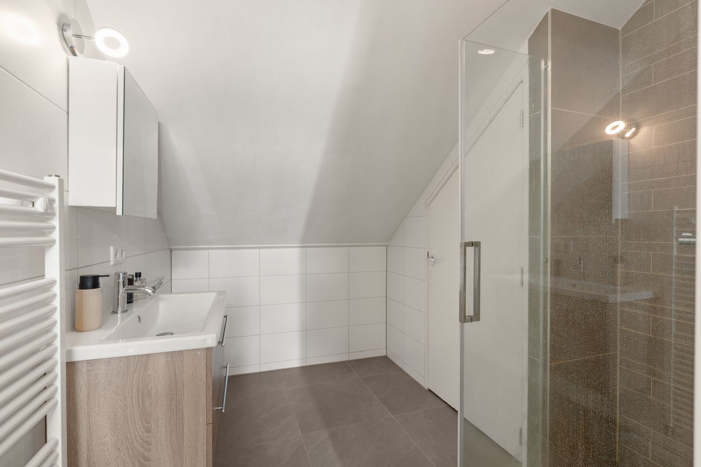Foto 19 van Prins Bernhardstraat 47-G