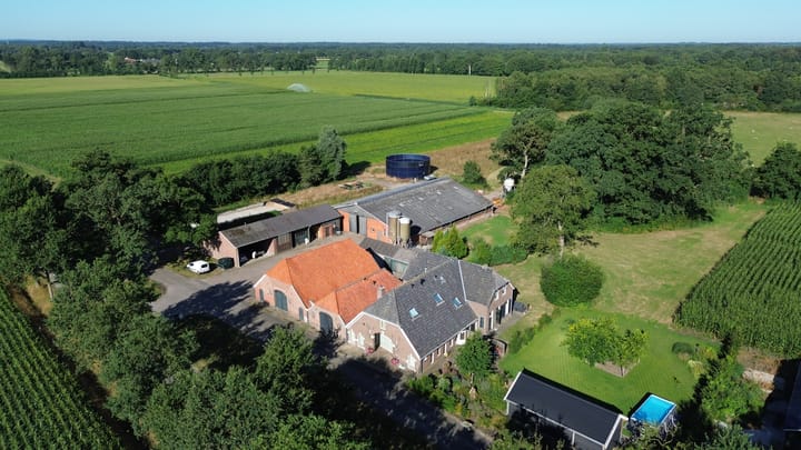Tolhutterweg 15-+ 15a, Ruurlo