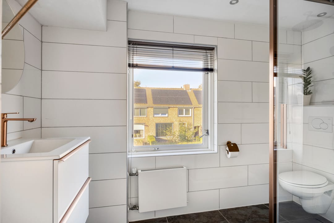 Photo 16 of Prins Bernhardstraat 21