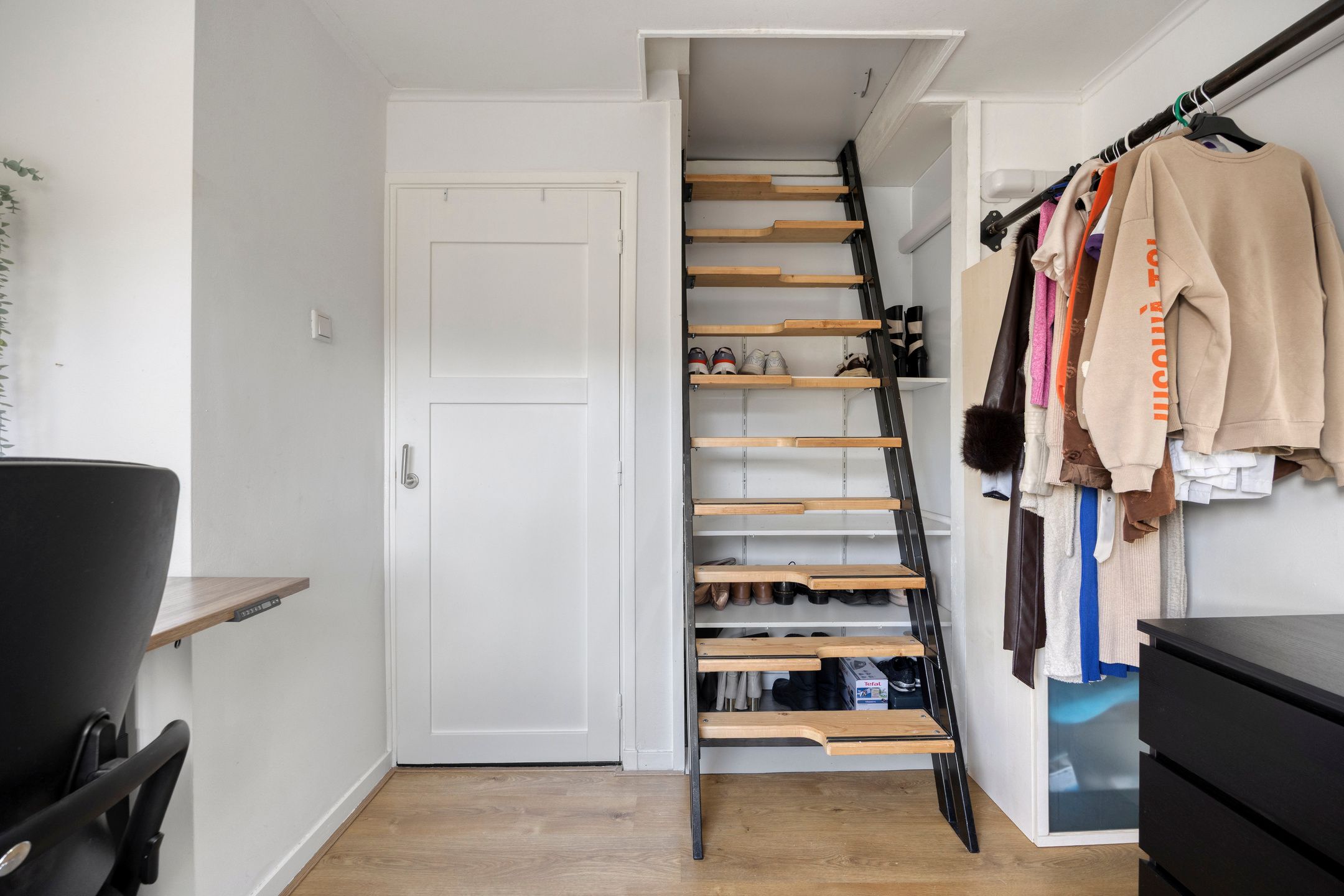 Photo 21 of Prins Bernhardstraat 21