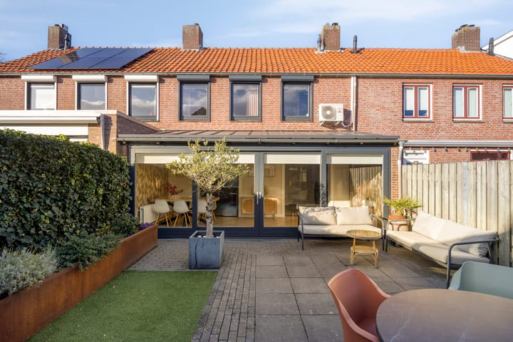 Photo 5 of Prins Bernhardstraat 21