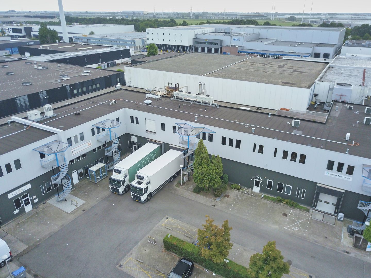 Bekijk foto 2 van Aluminiumstraat 82-88