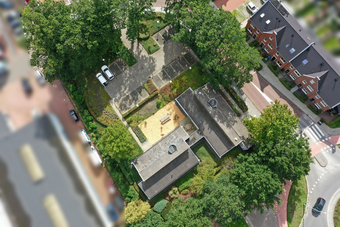 Bekijk foto 3 van Wouwseweg 1