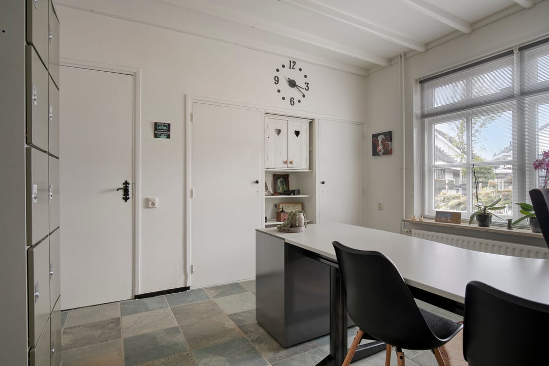 Photo 22 of Margrietstraat 4