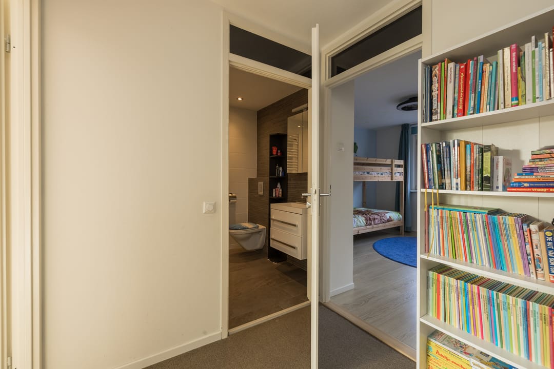 Photo 31 of Ravelstraat 52