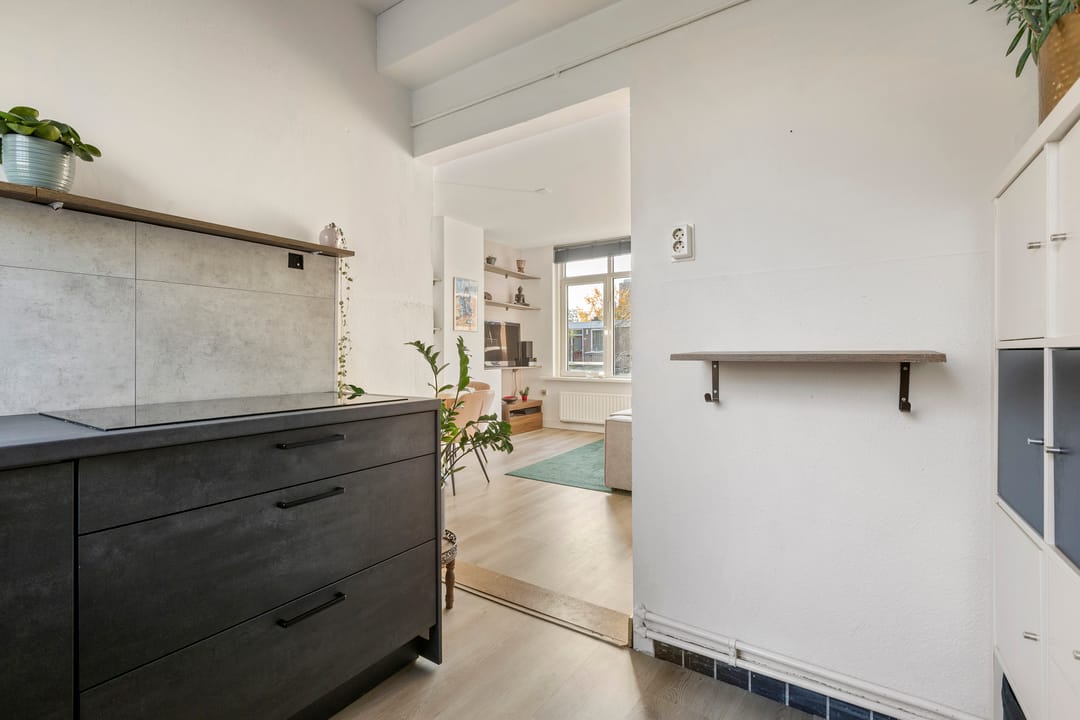 Photo 17 of Camphuysenstraat 167
