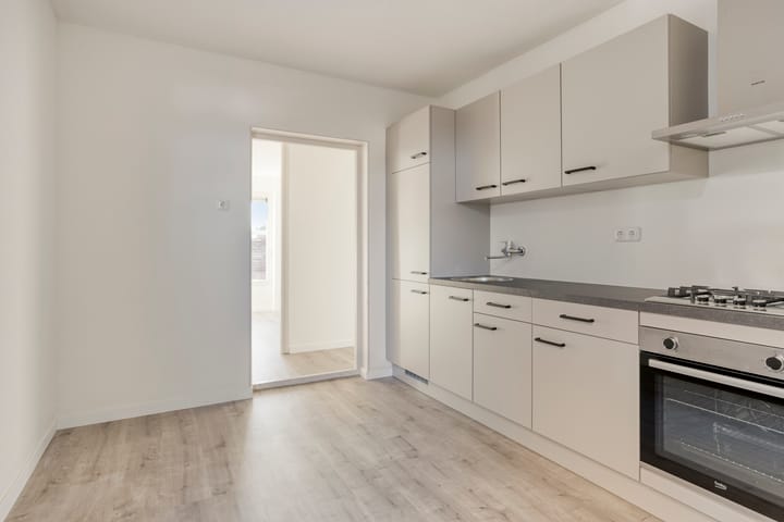 Foto 4 van Gouverneur Houbenstraat 48