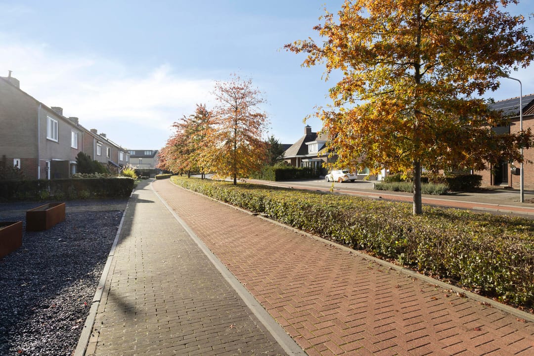 Photo 43 of Gouverneur Houbenstraat 48