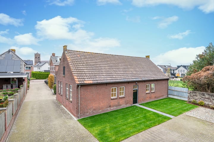 Spoorstraat 1