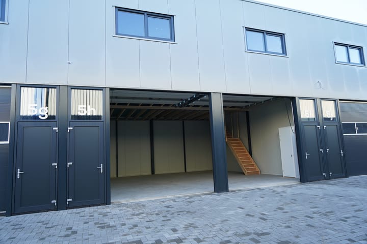 Seefûgel 5, Stiens