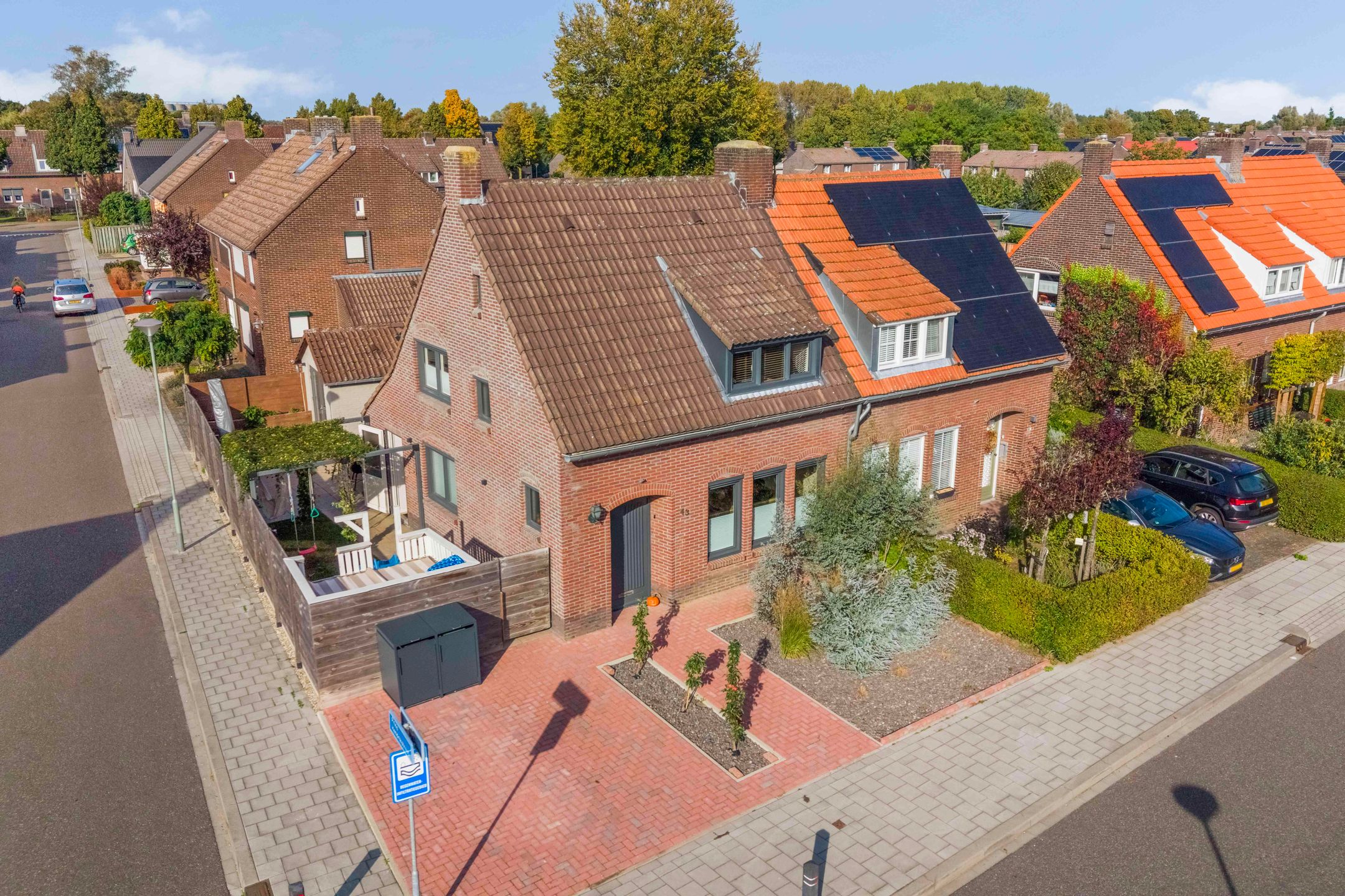 Photo 45 of Heistraat 43