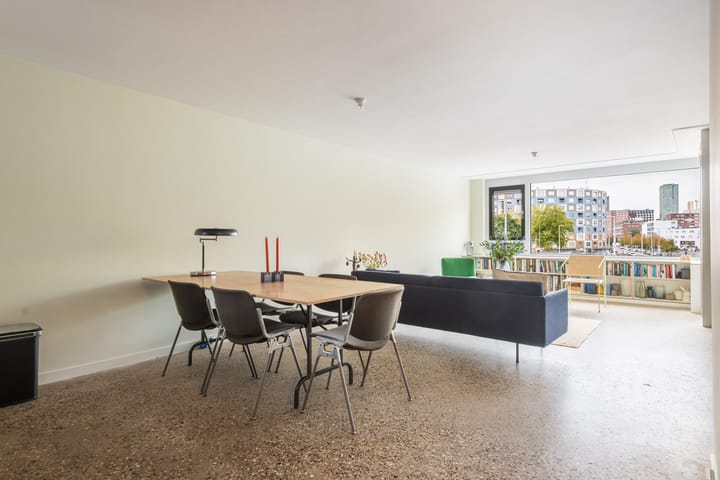 Foto 4 van Oranjeboomstraat 56-E