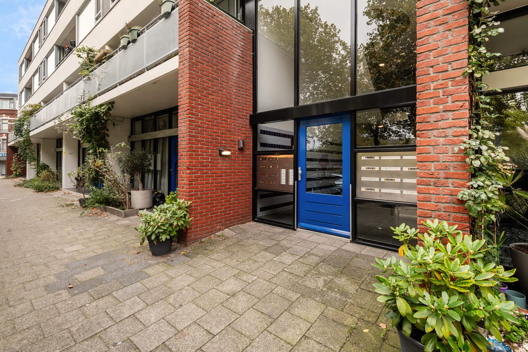 Photo 17 of Oranjeboomstraat 56-E