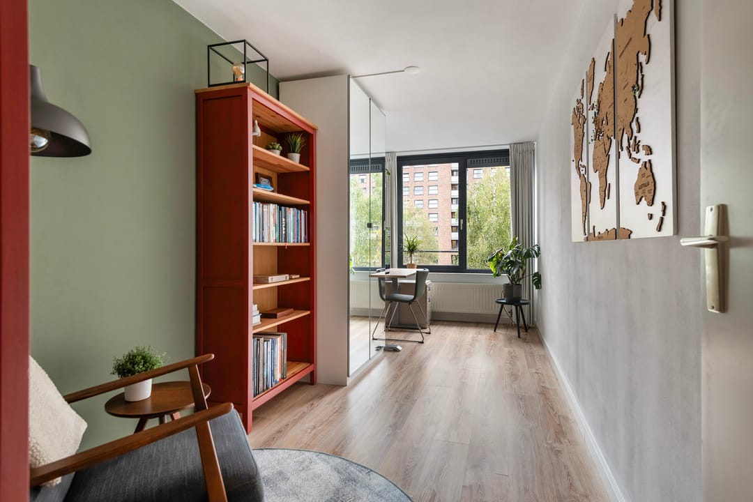 Photo 13 of Helmersstraat 129