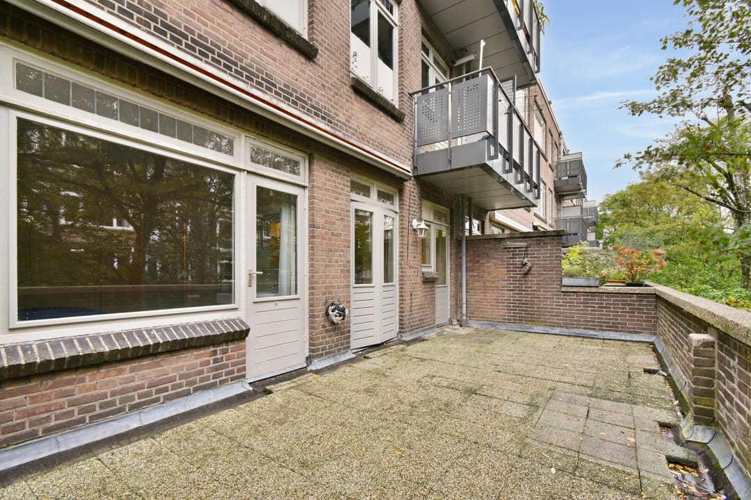 Photo 31 of Nieuwe Binnenweg 64-01R