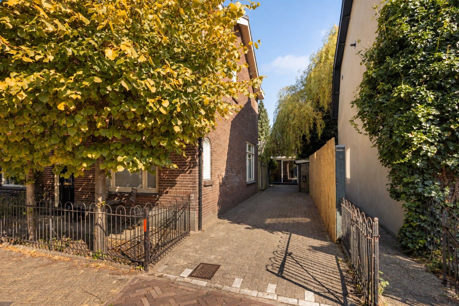 Photo 30 of Leeghwaterstraat 76