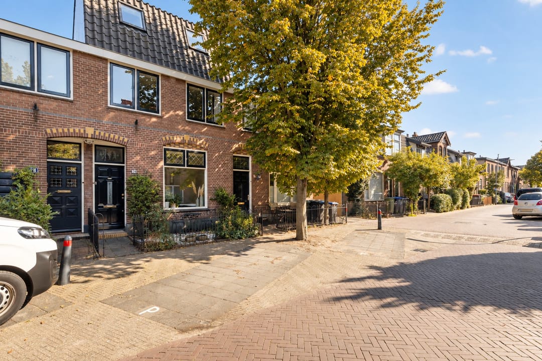 Photo 31 of Leeghwaterstraat 76