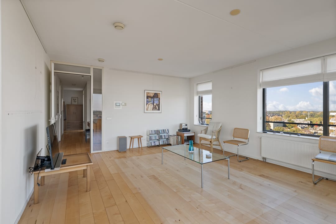 Photo 11 of Graaf Florisstraat 1-F55