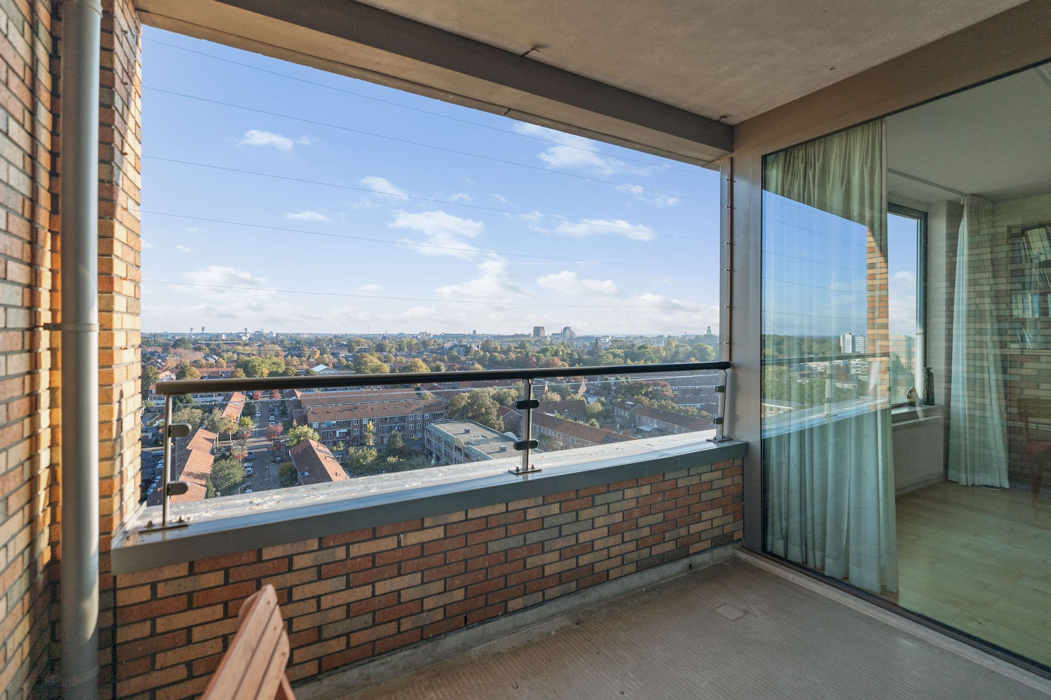 Photo 9 of Graaf Florisstraat 1-F55