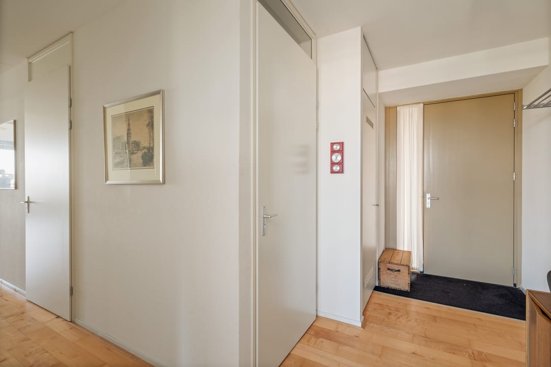 Photo 17 of Graaf Florisstraat 1-F55