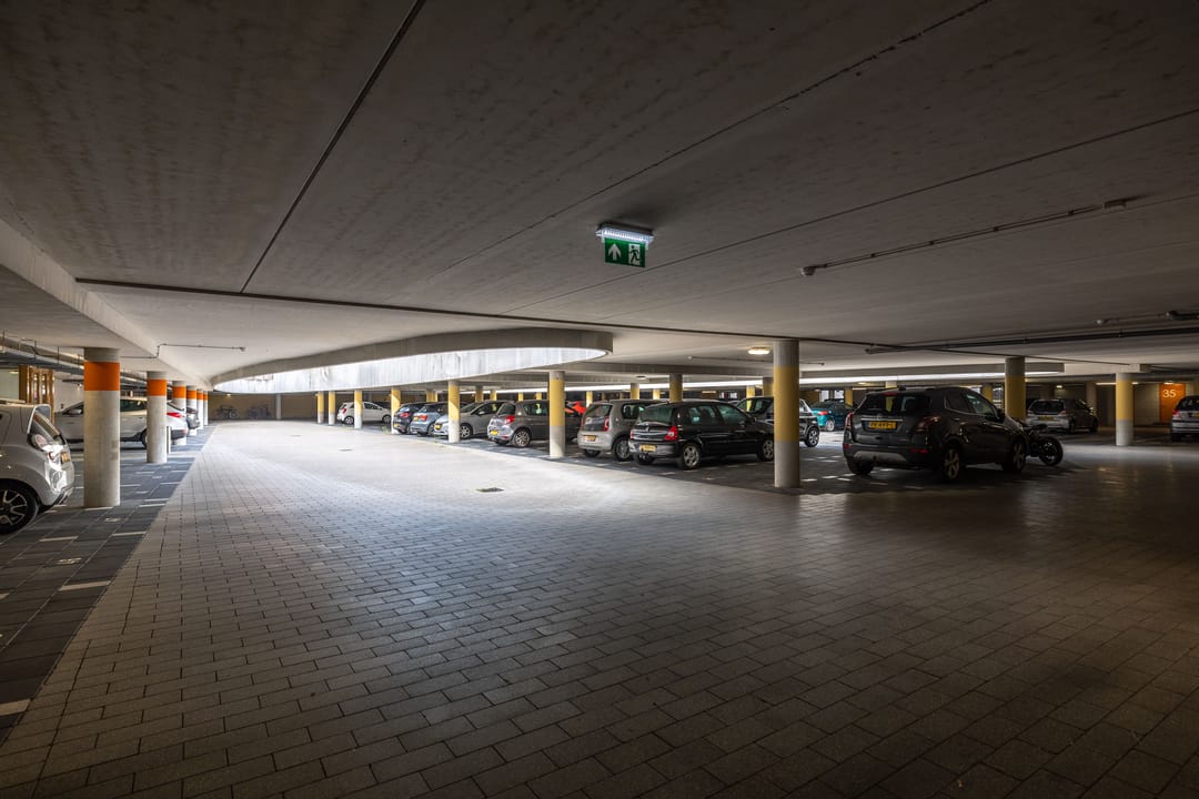 Photo 32 of Graaf Florisstraat 1-F55