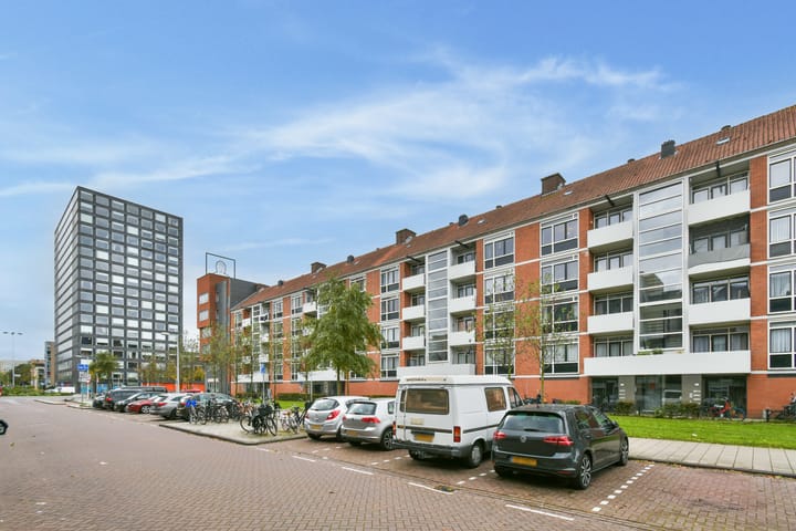 Foto 3 van Derkinderenstraat 63-2