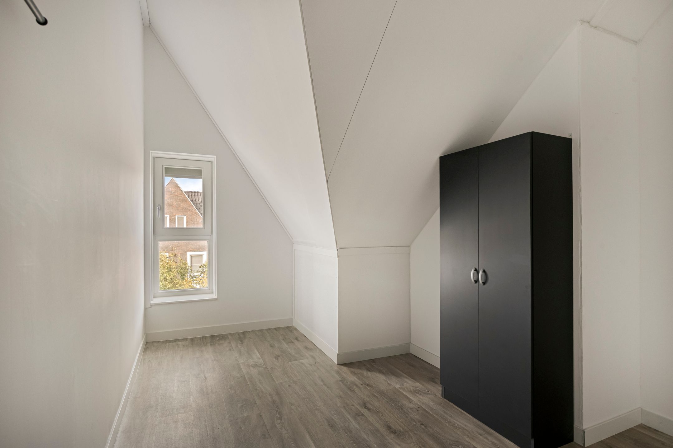 Photo 33 of Essenlaan 34