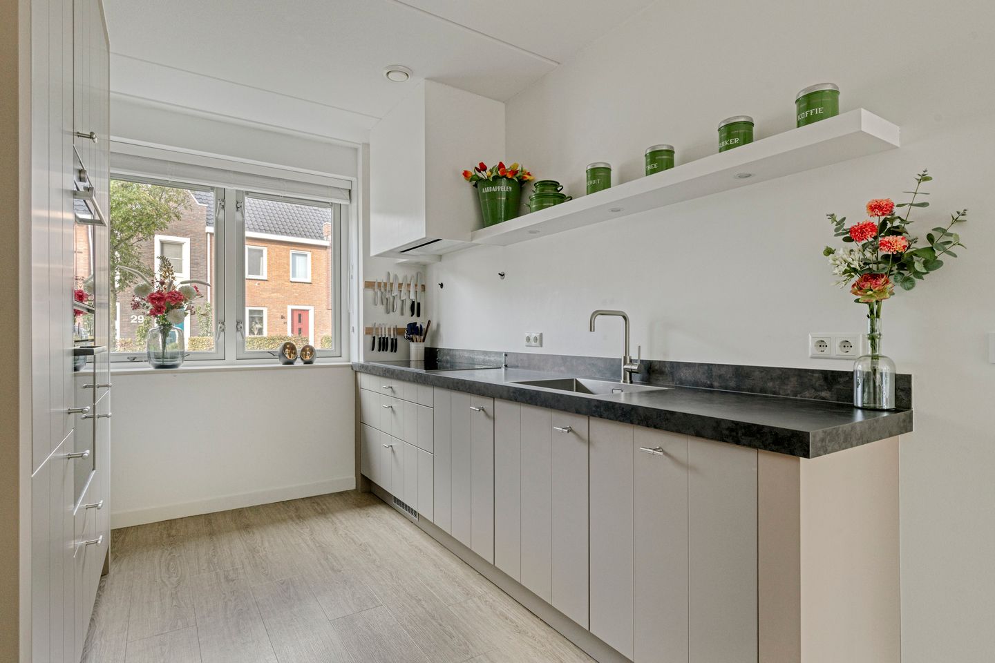 Photo 14 of Essenlaan 34