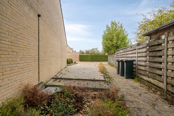 Hoekwoning te koop: Augustuslaan 1, Beuningen (Ge)