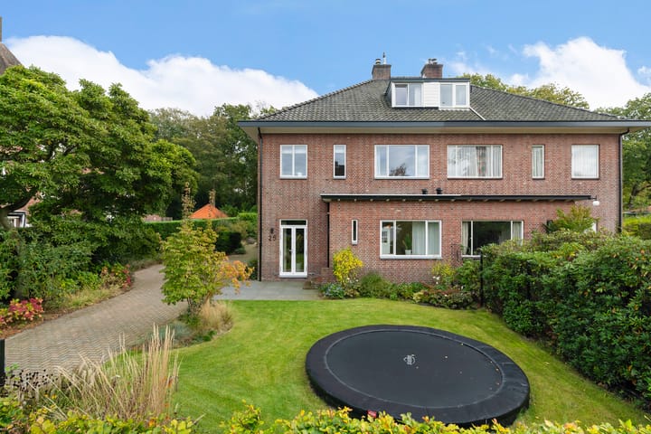 Photo 2 of Bloemcamplaan 25