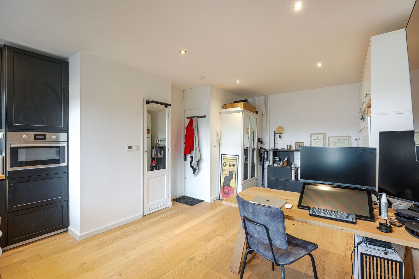 Photo 14 of Eerste Jan Steenstraat 101-3A